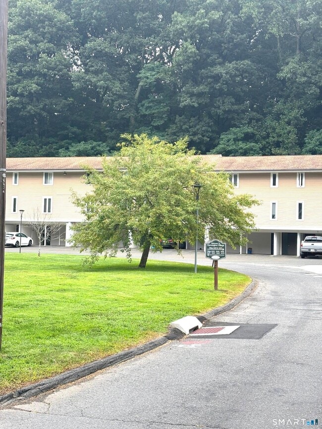 Photo - 1660 Farmington Ave Unit 12