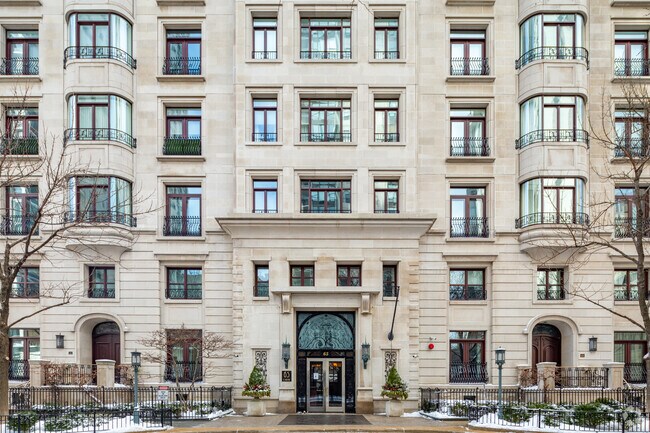 Photo - 65 E Goethe St