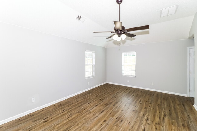 Photo - 101 Switchgrass Cove