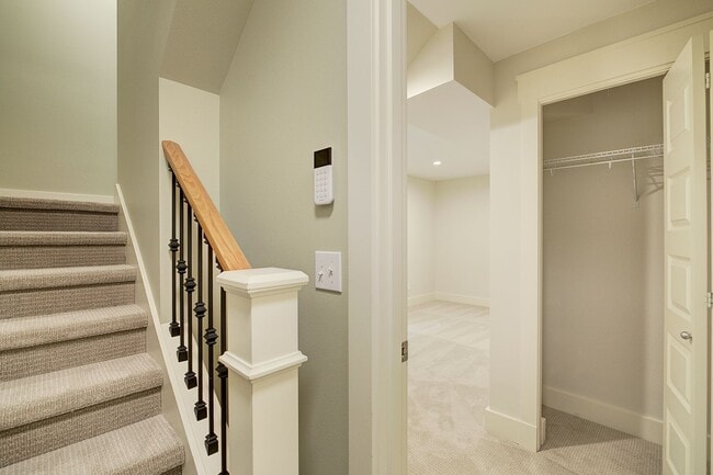 Photo - 3Bd/3.25Ba Kirkland Townhome