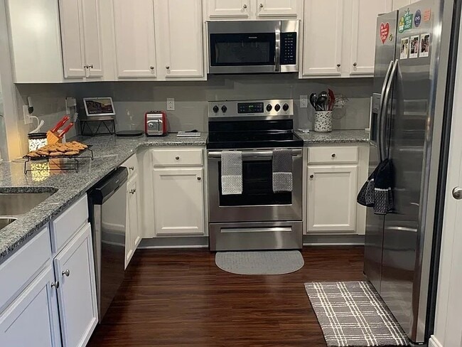 Photo - 2347 Castle Keep Way