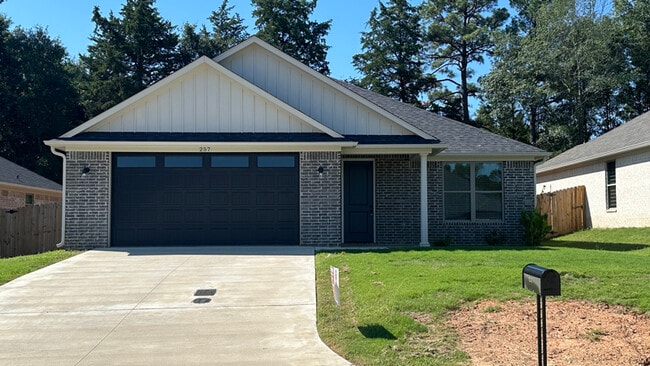 Building Photo - 257 Oak Vly Dr Rental