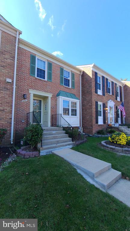 12151 Stallion Ct