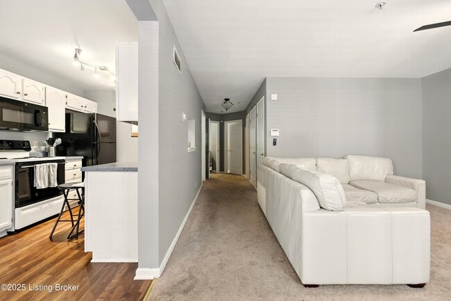 Photo - 225 Crescent Hill Pl Unit APT 105