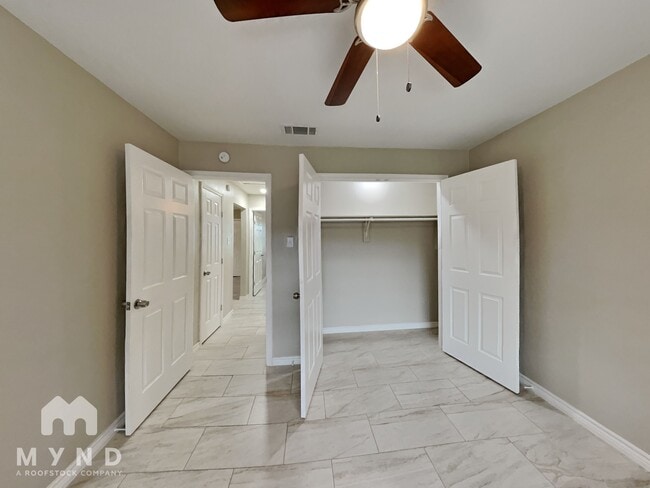 Photo - 1303 Cardinal Dr