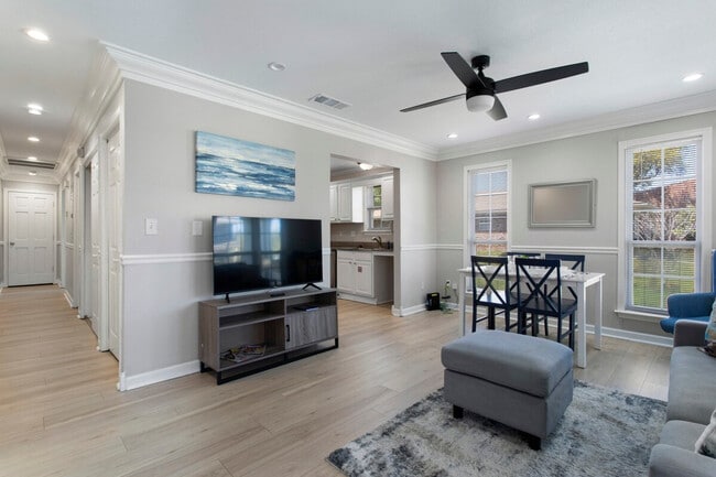 Photo - 426 Russell Ave Unit SI ID1473622P