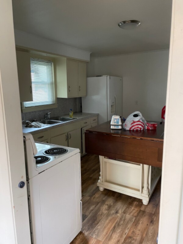 Photo - 601 E Kay St