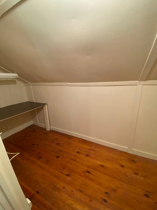 Photo - 285 Sycamore Dr Unit 3