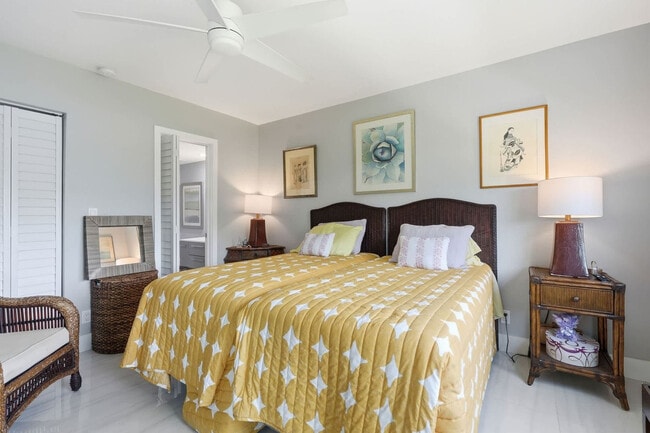 Photo - 636 Broad Ave S Unit SI FL3-ID1602672P