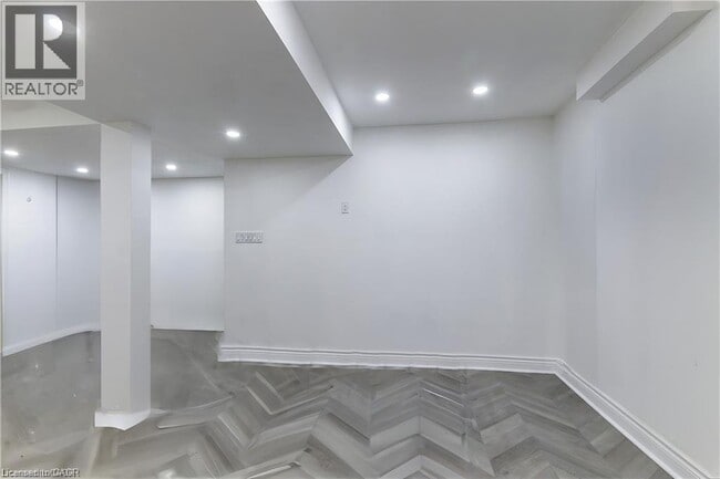 Photo - 252 Thorner Dr