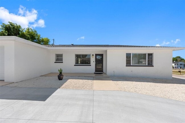 Photo - 11572 63rd Ave N