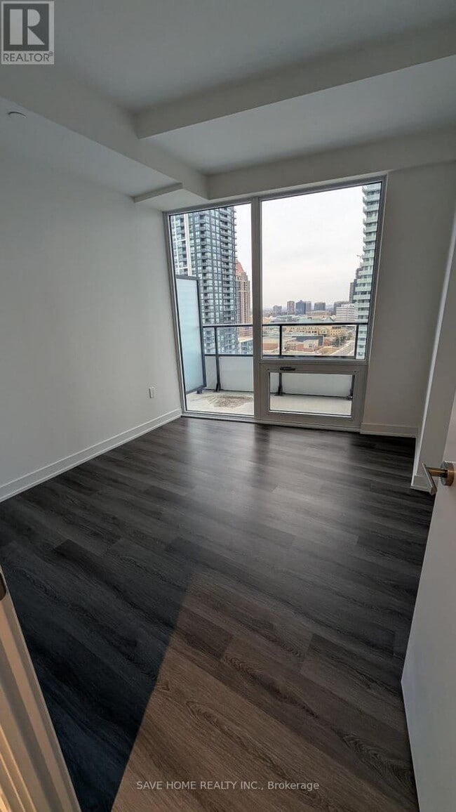 Photo - 448 Burnhamthorpe Rd W Unit 1407