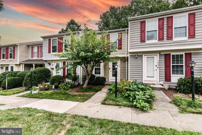 Building Photo - 1661 Fieldthorn Dr Rental