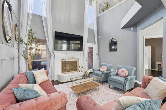 Photo - 537 Purdue Dr Unit ID1320744P