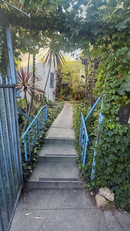 Photo - 1701 Nichols Canyon Rd