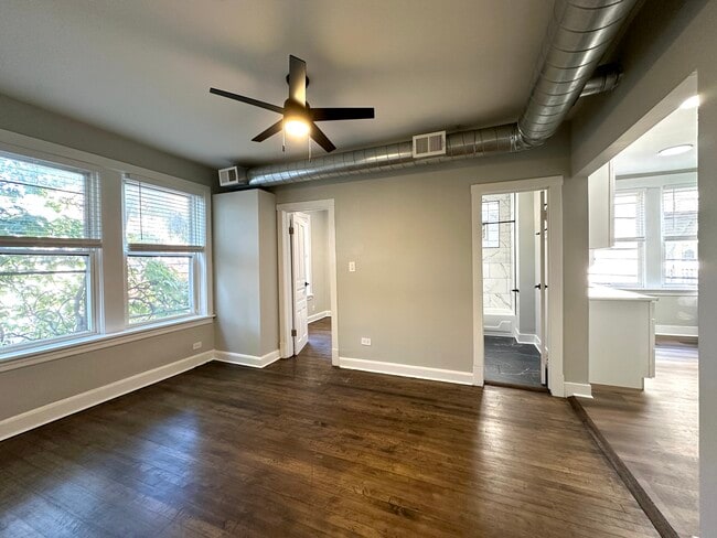 Building Photo - 2607 N Spaulding Ave Unit 2N