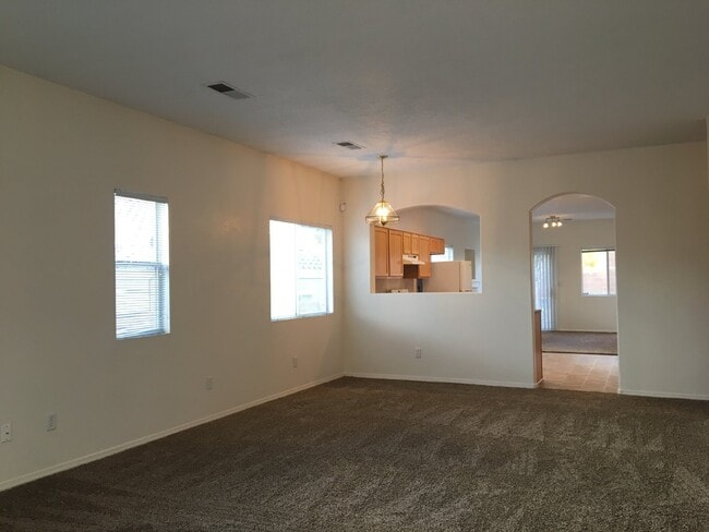 Photo - 3BR/2Living in Enchanted Hills!