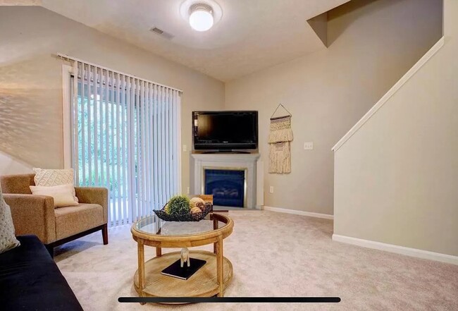 GREAT ROOM w FIREPLACE 9FT CEILINGS - 4150 Spanish Bay Dr Townhome