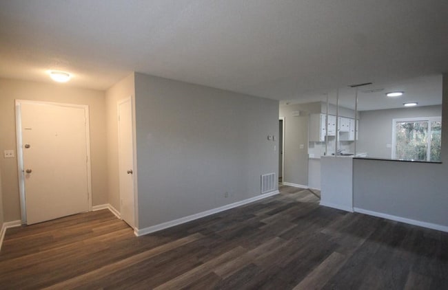 Photo - 3814 Cherwood Ln