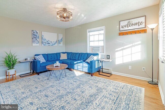 Photo - 45302 Bloch Ave