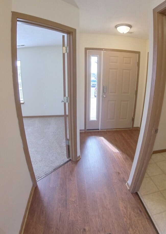 Photo - 324 Plantation Way