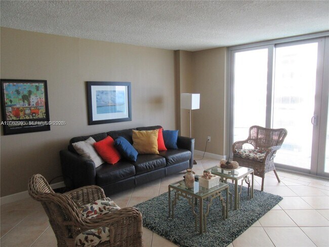 Photo - 5701 Collins Ave Unit 919