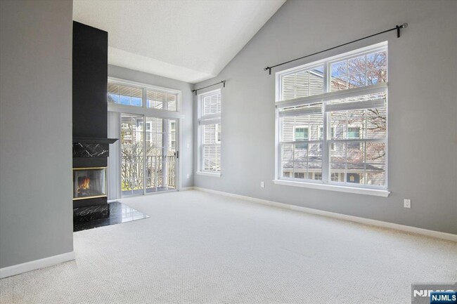 Photo - 1125 Hyde Park Ct Unit A2