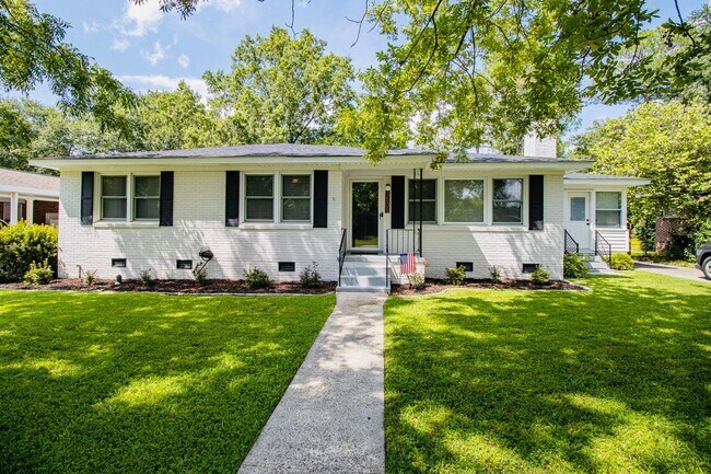 Building Photo - Stunning 3 Bedroom, 2 Bathroom in West Col... Rental