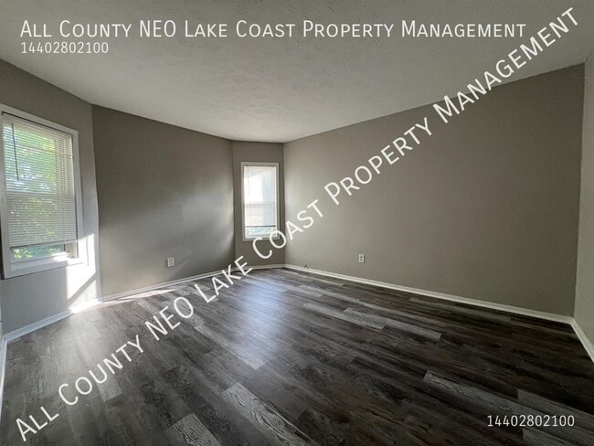 Photo - 330 13th St Unit 2Up