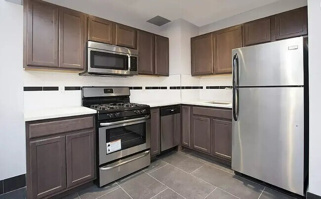 Photo - 164 Attorney St Unidad 204