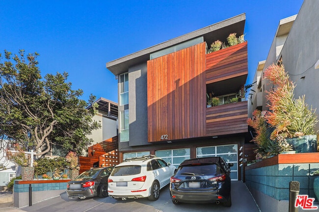 Photo - 472 Rosecrans Ave Unit #2