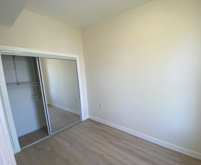 Photo - 1322 W Ohio St Unit 1R