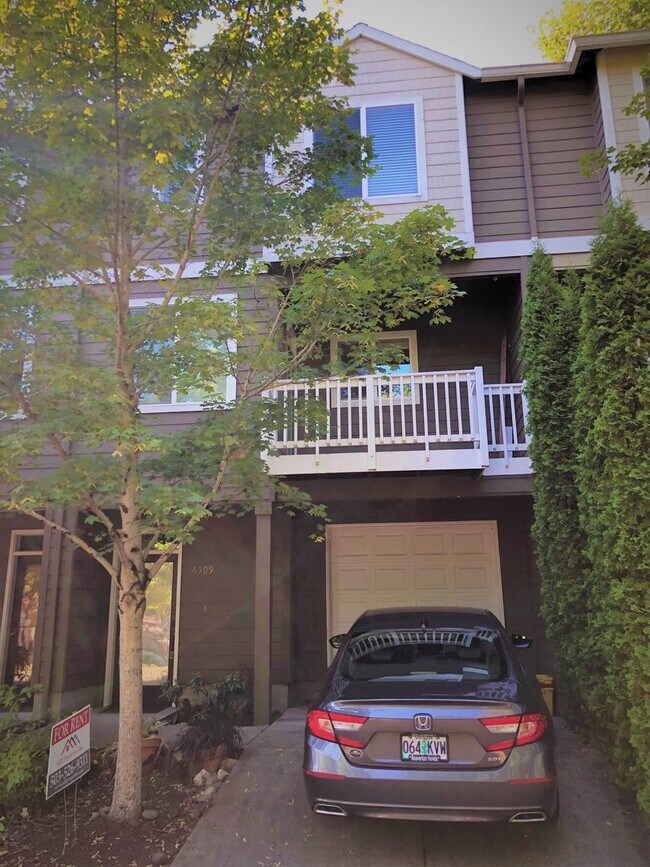 Building Photo - 6509 SW 19th Ave