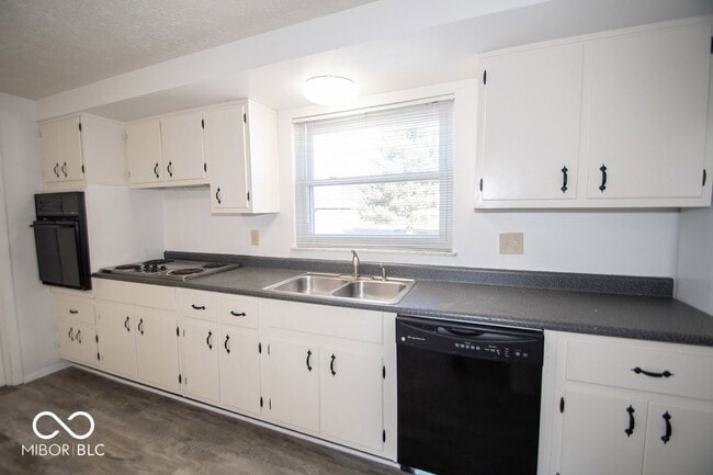 Photo - 8636 E Edgewood Ave