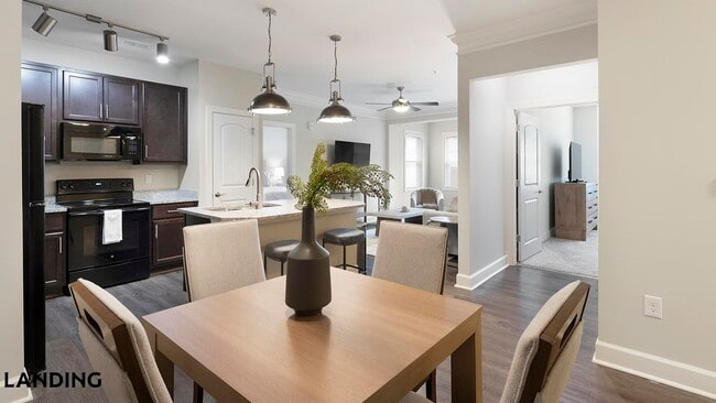 Photo - 3000 Daventry Cir Unidad 4304