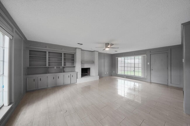 Photo - 3102 Hollow Cir