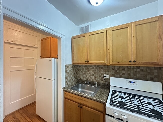 Photo - 1369 W Estes Ave Unit J1