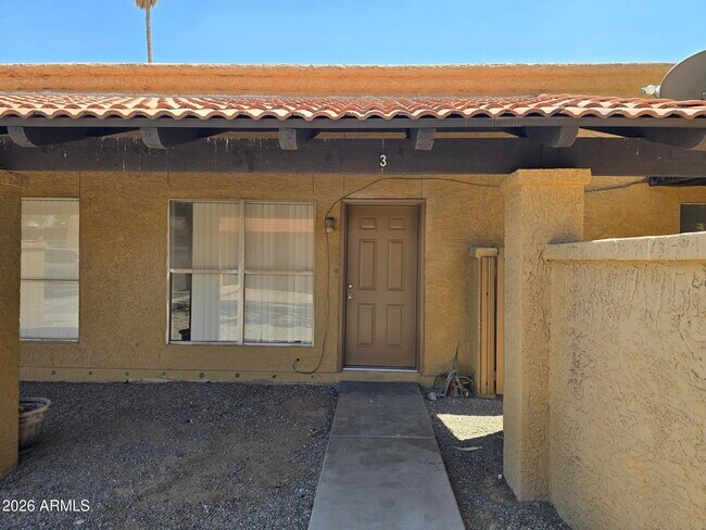 Photo - 715 N Arrowhead Dr