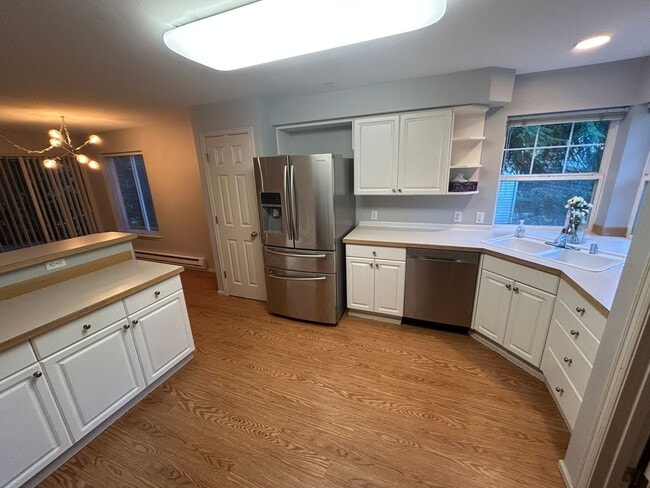 Photo - 3 Bed, 2.5 bath Townhome w/1-car garage in Highland Park neighborhood of Renton, $3,150/mo.