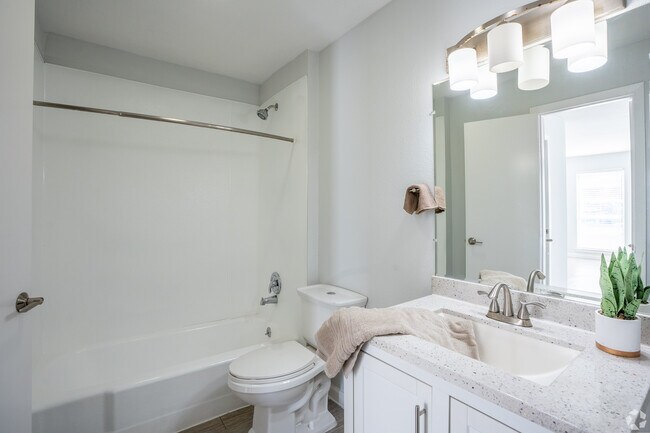 1X1SM 714SQ BATHROOM