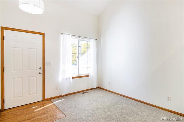 Photo - 748 Eaton Cir