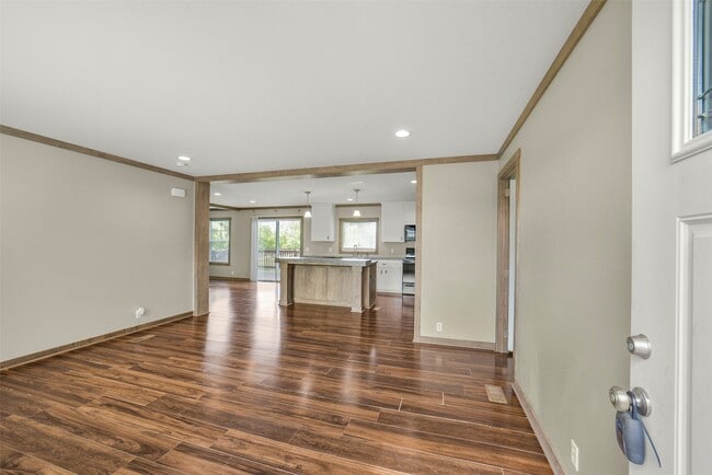 Photo - 1566 County Rd 610