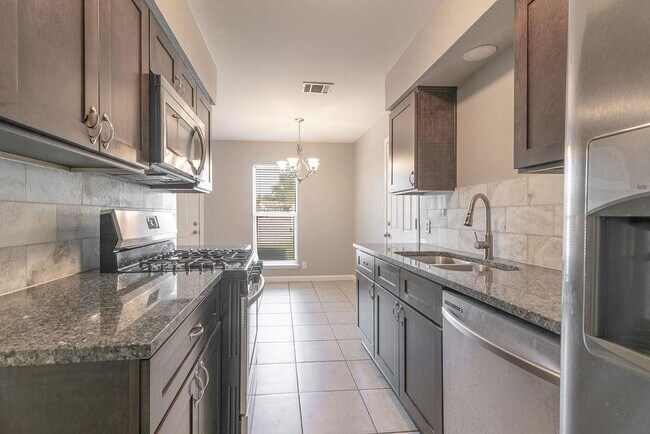 Photo - 1810 Nicole Cir