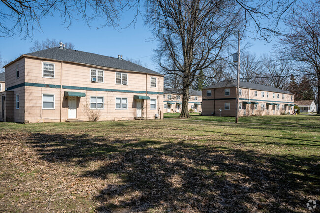 Park Lane Manor Apartments - Park Lane Manor Apartments