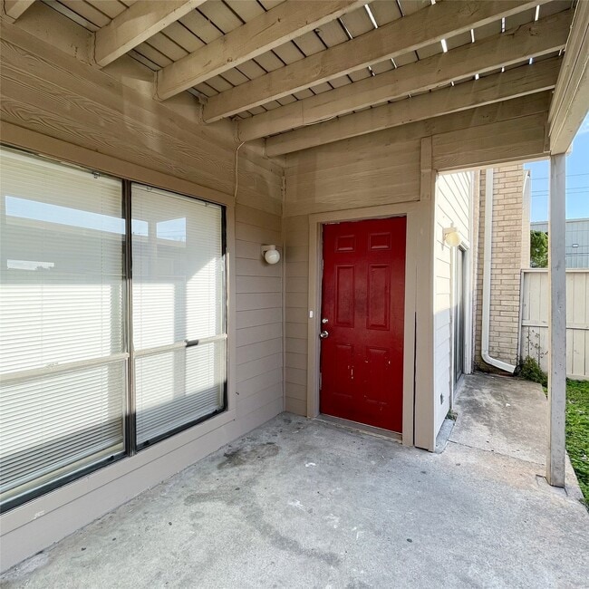 Photo - 9495 Pagewood Ln Unidad 9495
