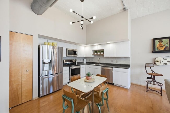 Photo - 110 N 3rd St Unit 507