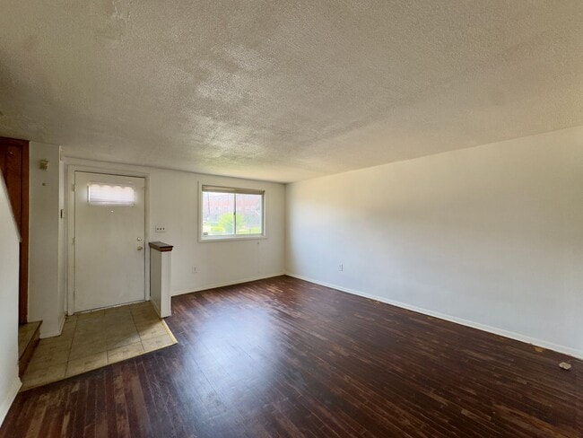 Photo - Charming 3 Bedroom/ 1.5 Bathroom Townhome in Frankford, MD!