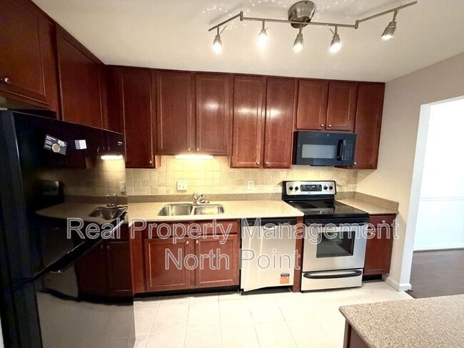 Photo - 3513 Essex Ave