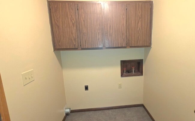 Photo - 2 Bedroom House! Great Location! $895 Yard Care Included!