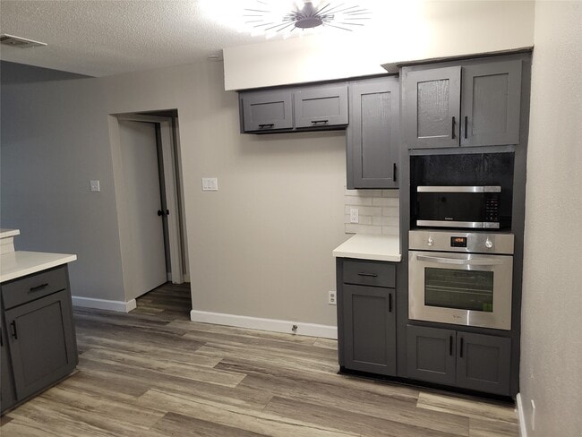 Photo - 13923 Ivymount Dr